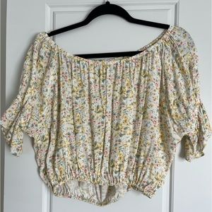 MONTE crop off the shoulder too with slit in back